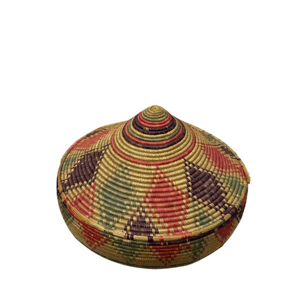 Mid-Century African Handmade Lidded Grain Basket - Picture 1 of 12